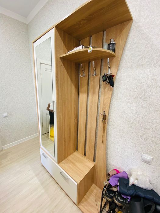 Шкаф для прихожей