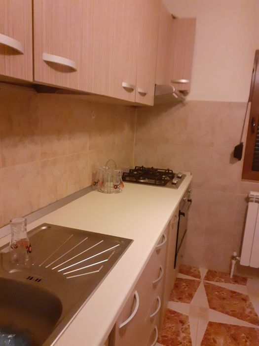 Închiriez apartament