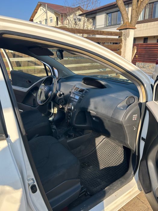 Toyota Yaris de vanzare