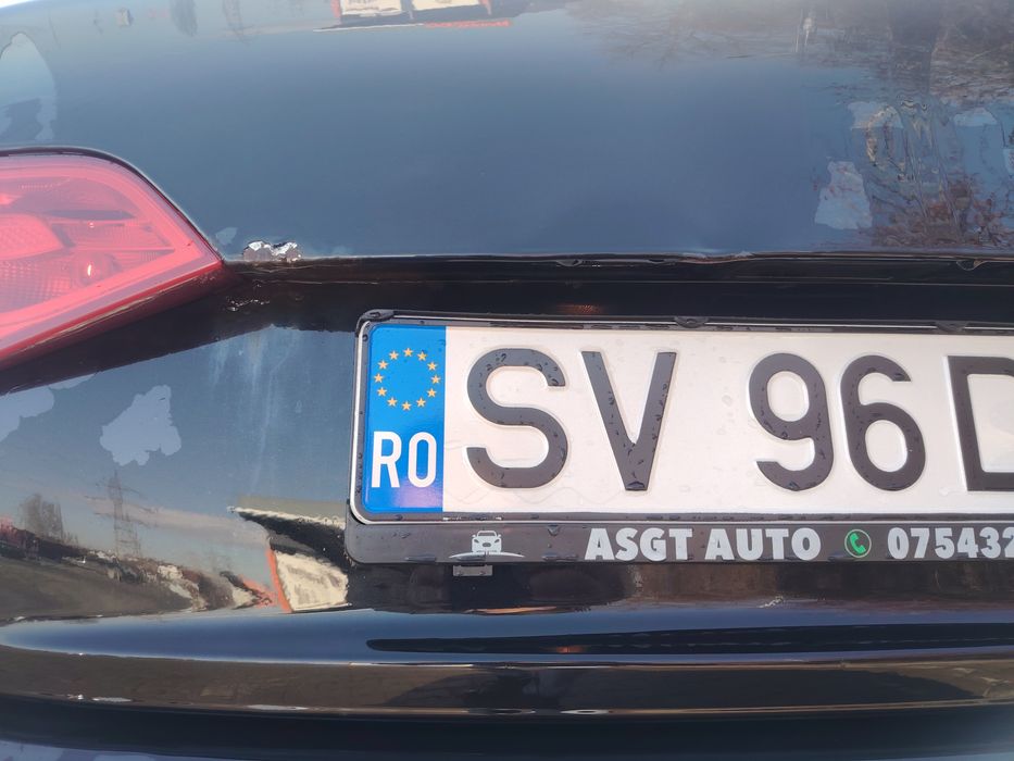 Audi A4 B8 • 2009 • Automată • S-line exterior • 320.000 km • 5000€