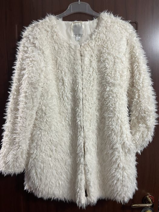 Бяло палто Amisu и Zara