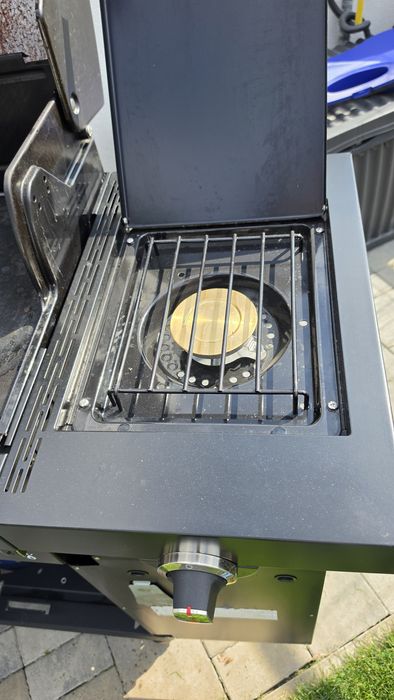 Grill CharBroil - stare impecabilă