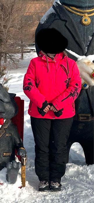 Зимний лыжный костюм