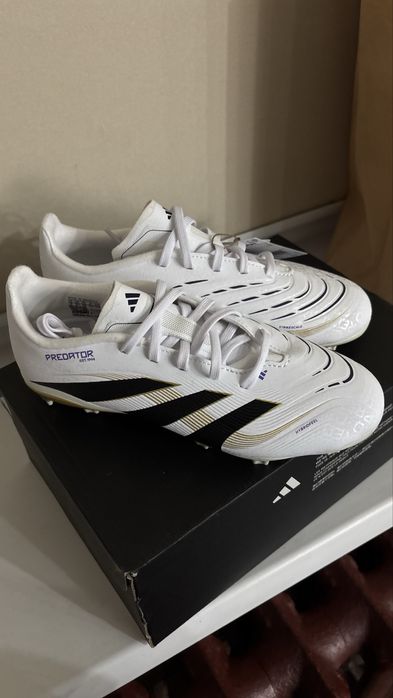 Бутсы adidas predator