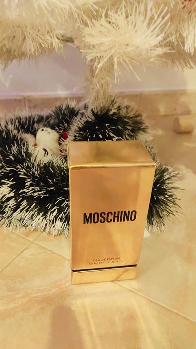 Парфюм MOSCHINO Fresh Gold 50ml