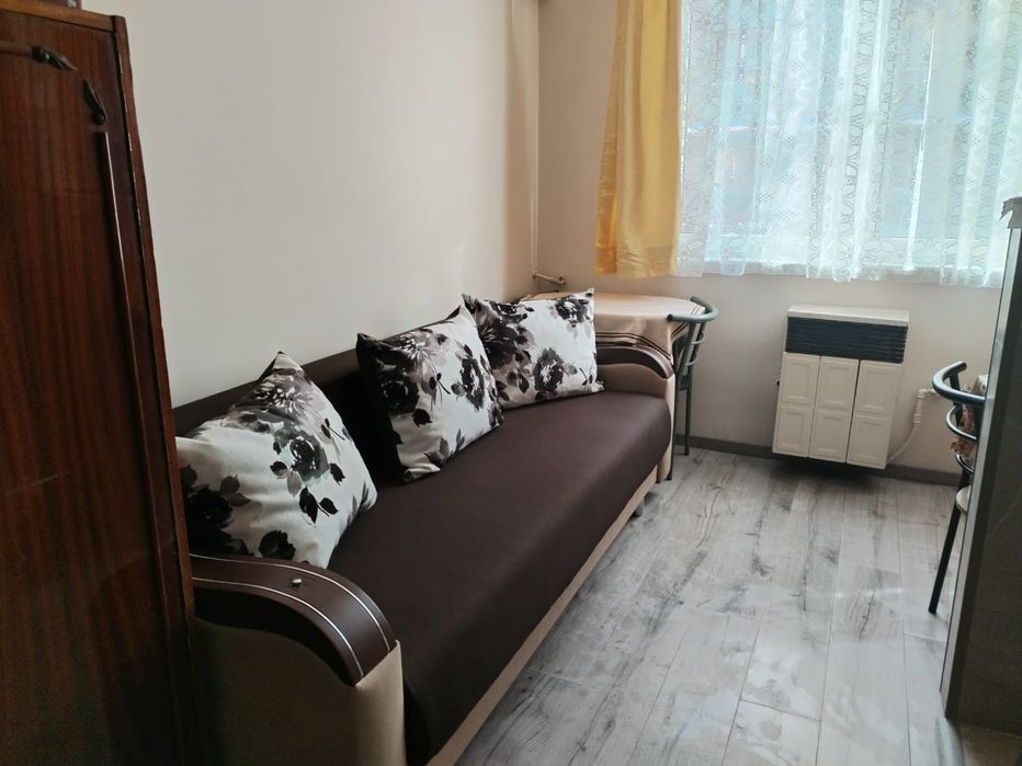 Închiriez garsoniera