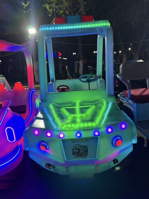 Продам светящий машинки