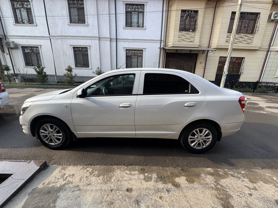 Продаю автомобиль