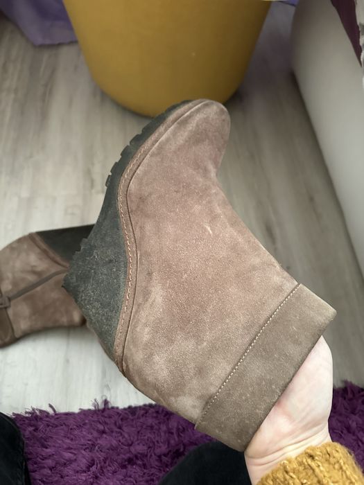 Botine piele naturala intoarsa