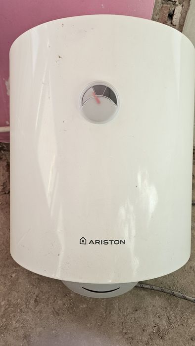 Продам аристон 50 л.