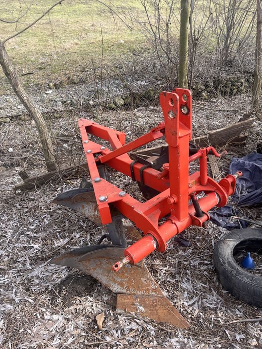 Tractor u445 cu set utilaje(coasa, grebla,plug)