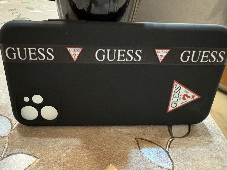 Кейс за iPhone 11