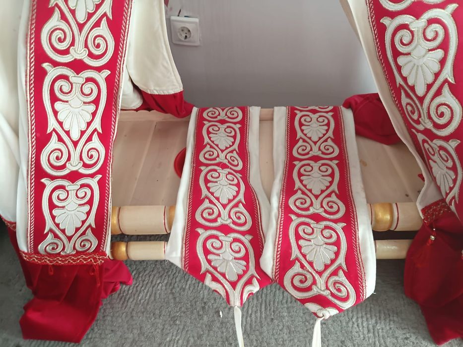 Продам қазақша бесік