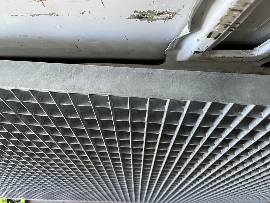 Trepte zincate galvanizate