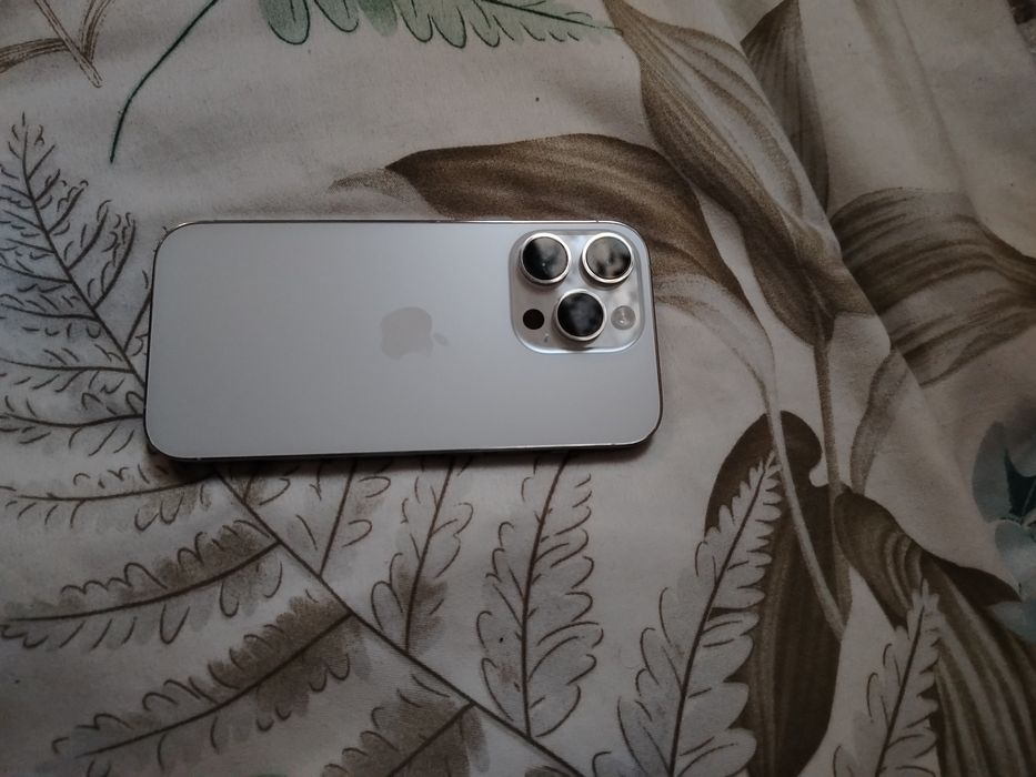 iPhone 14 pro в идеальном состоянии