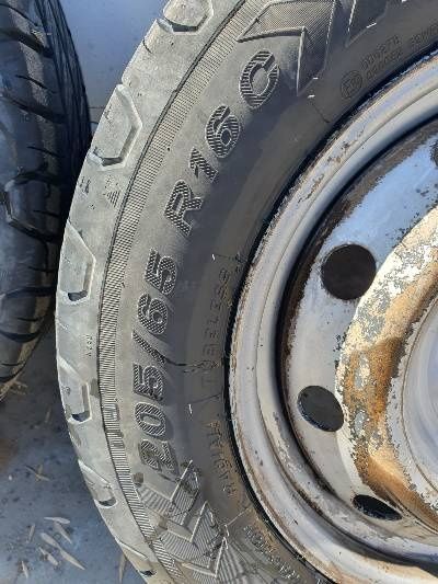 Гуми за бус 205/65R16C