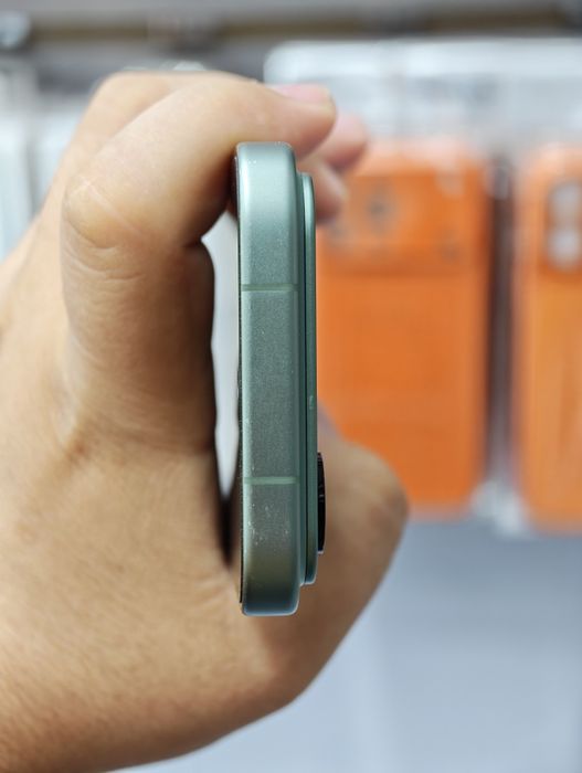 Xiaomi 17 Pro Official proshivkada. China boʻladi bular