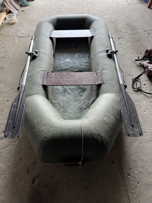 Продам лодку 260 RUSH