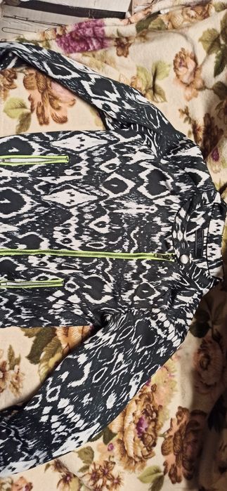 Guess bluza geaca XS primavara - vara