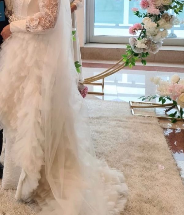 Свадебное платье