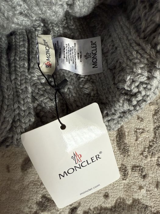Vand Fes/Căciula Moncler premium cu ciucure din blana naturala