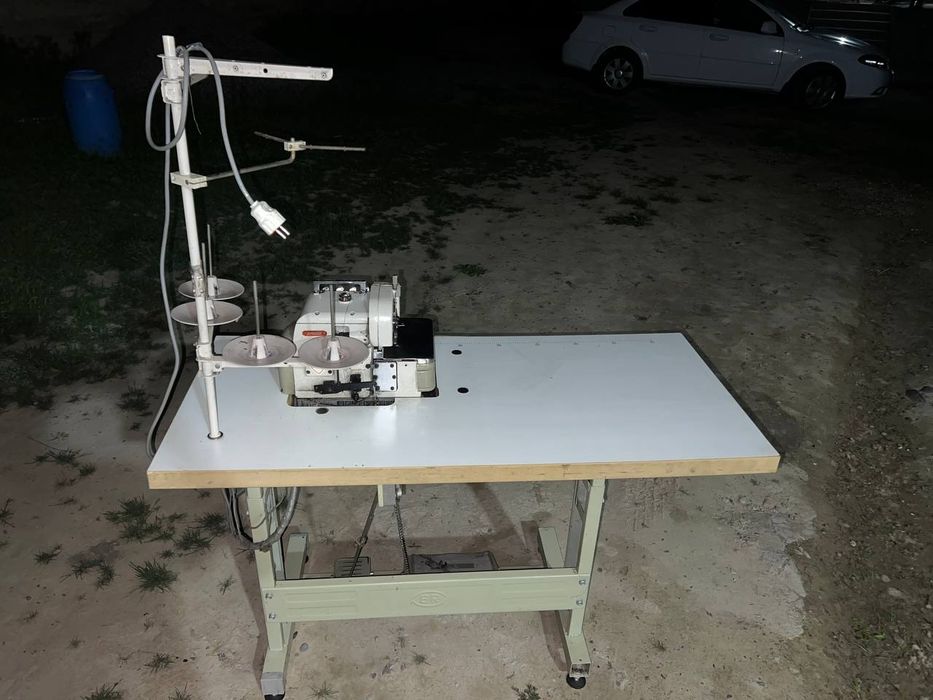 Тикув машиналар сотилади срочно 10 та машина 2 пичок 1400$