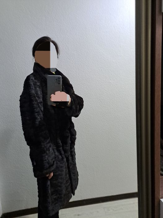 Шубу 46-48 продам
