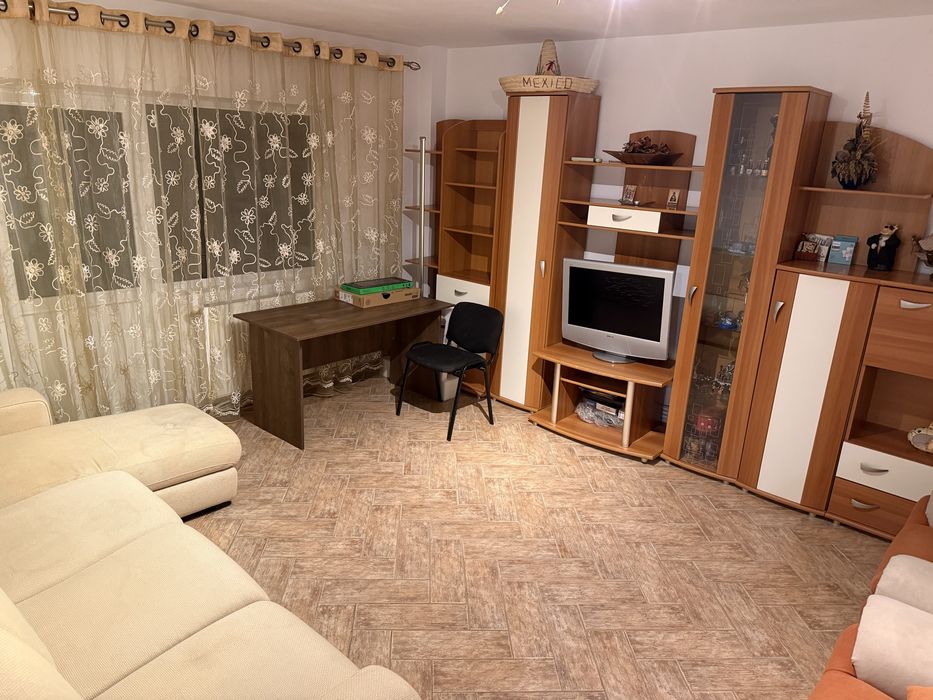 Inchiriez apartament situat in str progresul nr7 bl B21 ap3