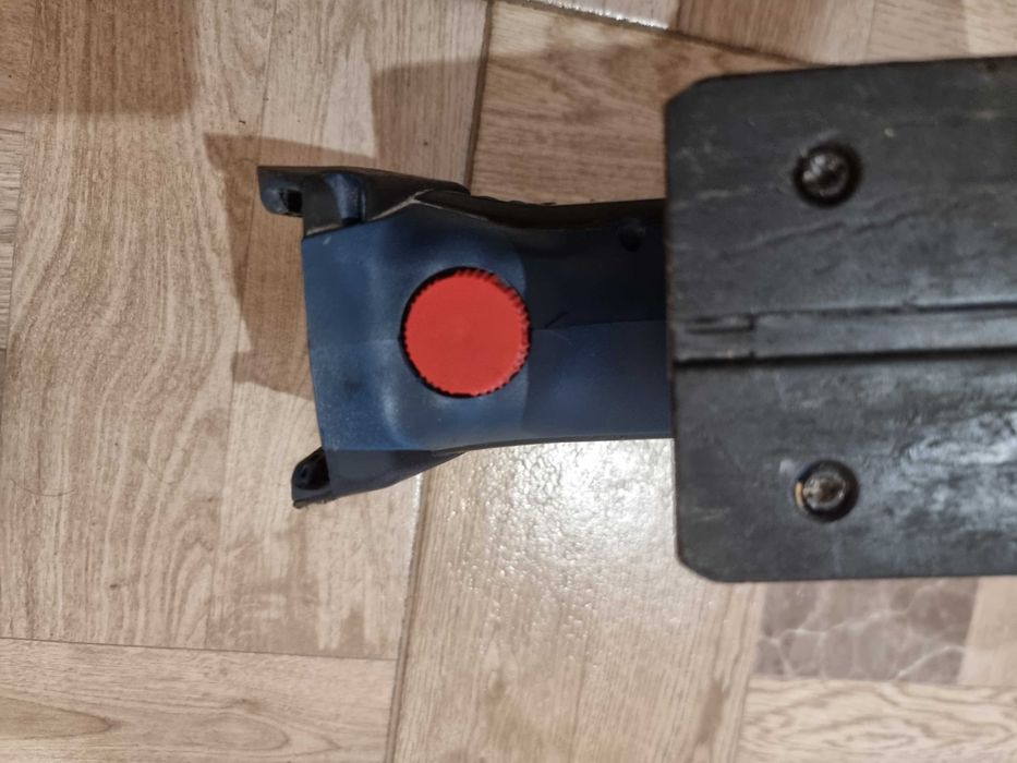 Прободен трион BOSCH GST 18V-Li S и винтоверт GSR 18V-55