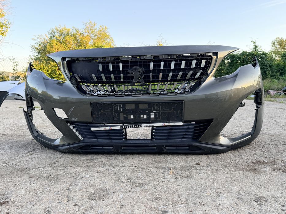 Предна броня за Peugeot 3008 Пежо 3008  2016-2021г