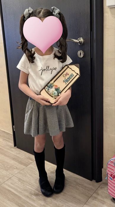 Персонализирани, дървени саксийка, молив и моловници - букети