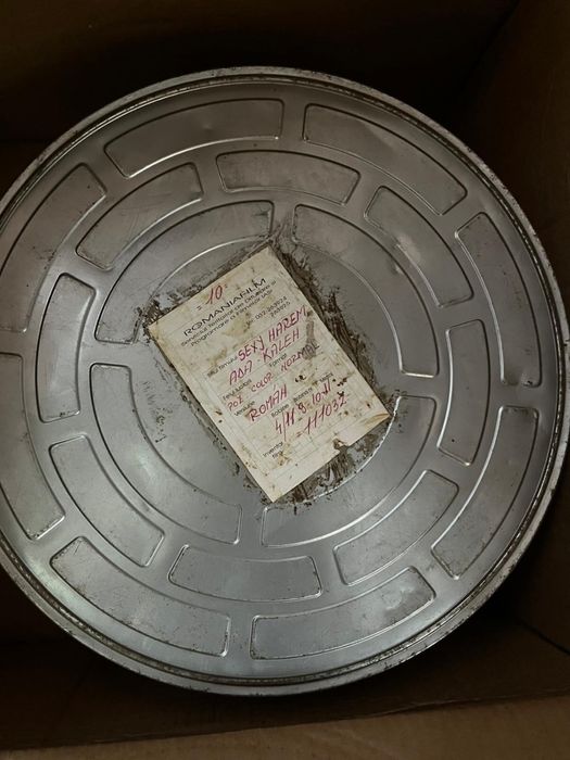 Filme românești pe 35 mm complete impecabile