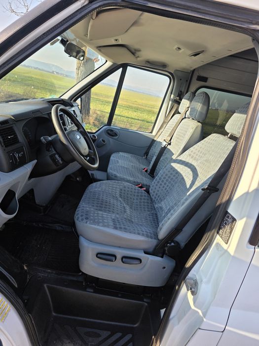 Vand /schimb  Ford transit autoturism 8+1 locuri  e5