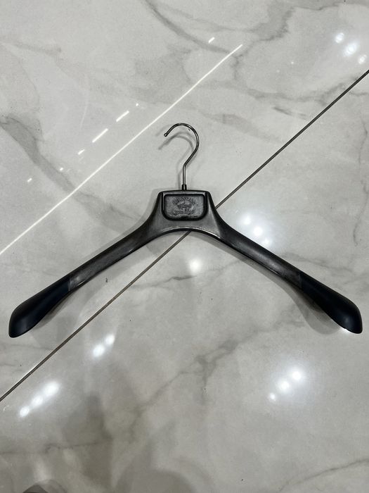 Пластмасова закачалка Paul & Shark