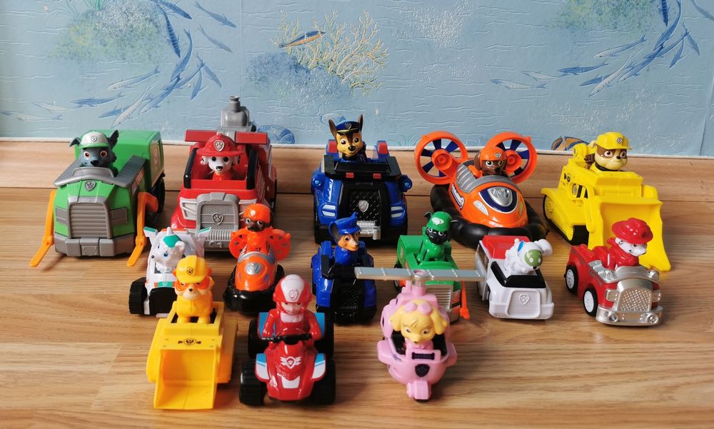 Колички и кученца Пес патрул