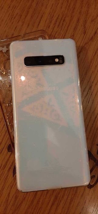 Samsung S10 PLUS  с кутията и целофанче