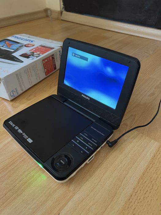 Преносим DVD / CD плеър Philips