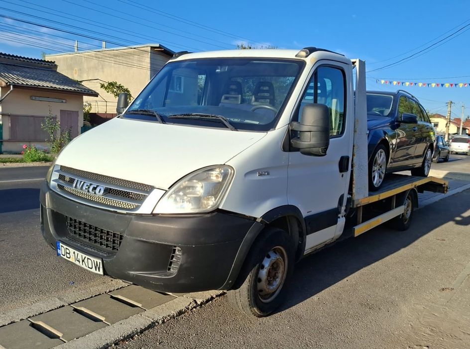 Autoutilitara Iveco 35S12