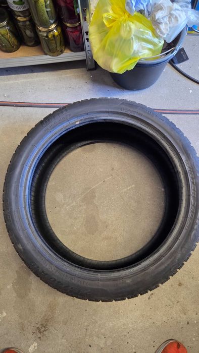 4 зимни гуми Pirelli Winter 240 Sottozero 235/40 R19 92V