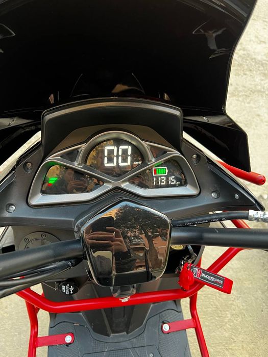 Прадаеться скутер тигр