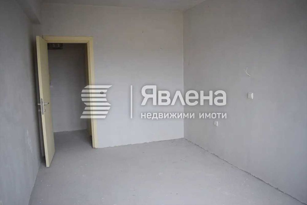 Продава се Тристаен апартамент в София, Център - 119 кв.м за 673 €/кв.м - Снимка #8