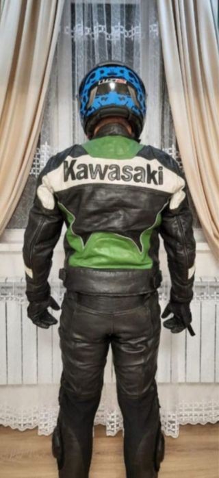 Продам мото костюм