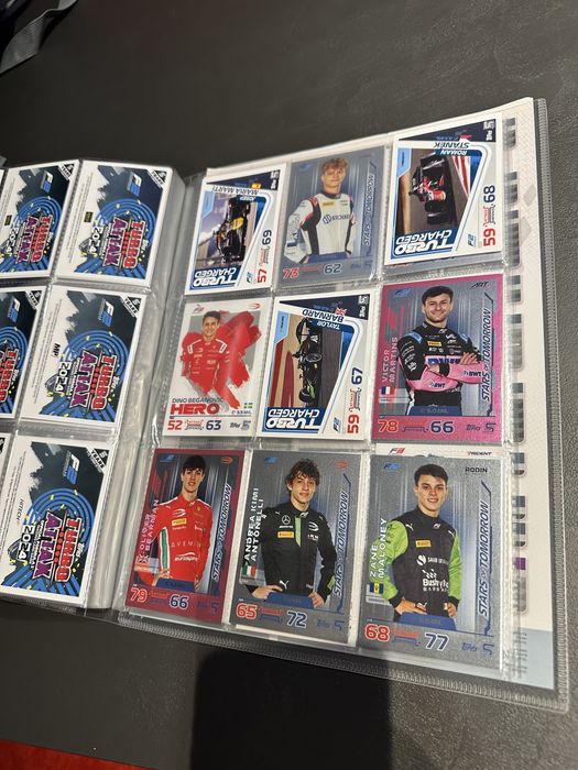Topps F1 24 класьор колекторски карти.