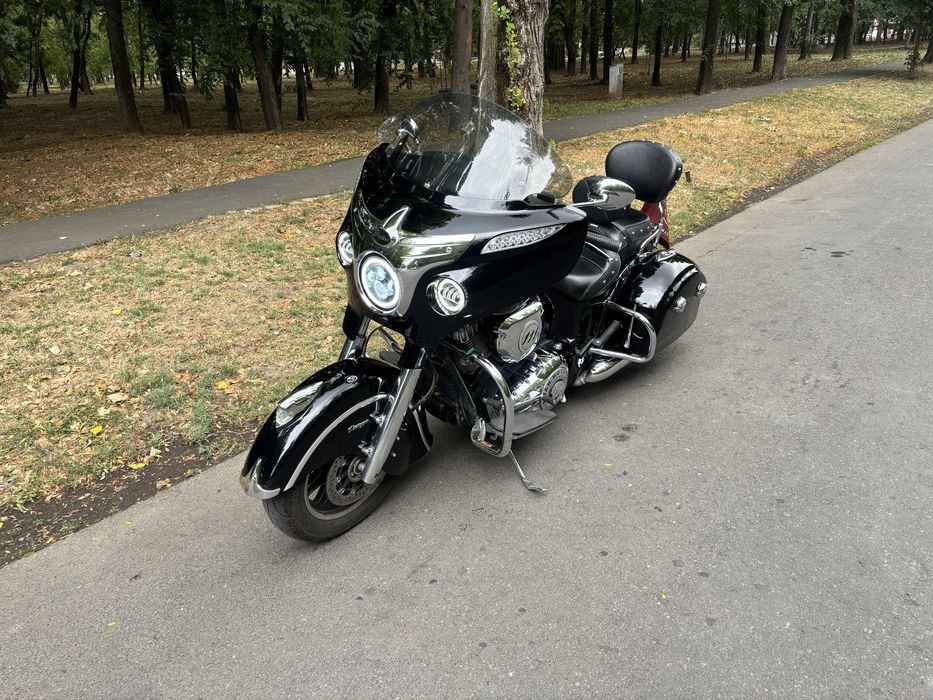Indian Chieftain Thunder Black