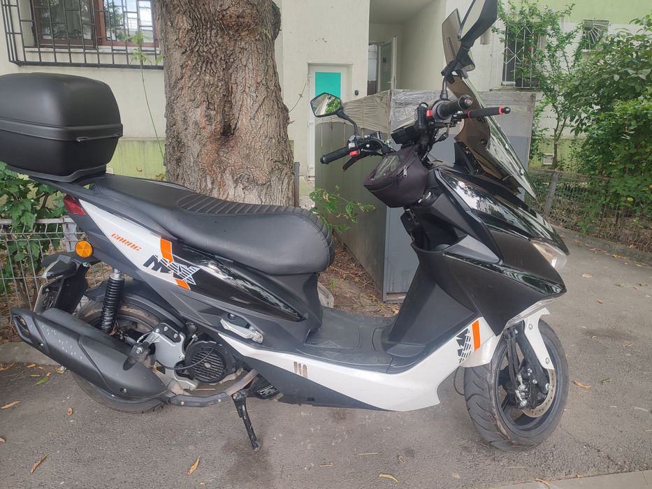 Moto Scuter 125 cc