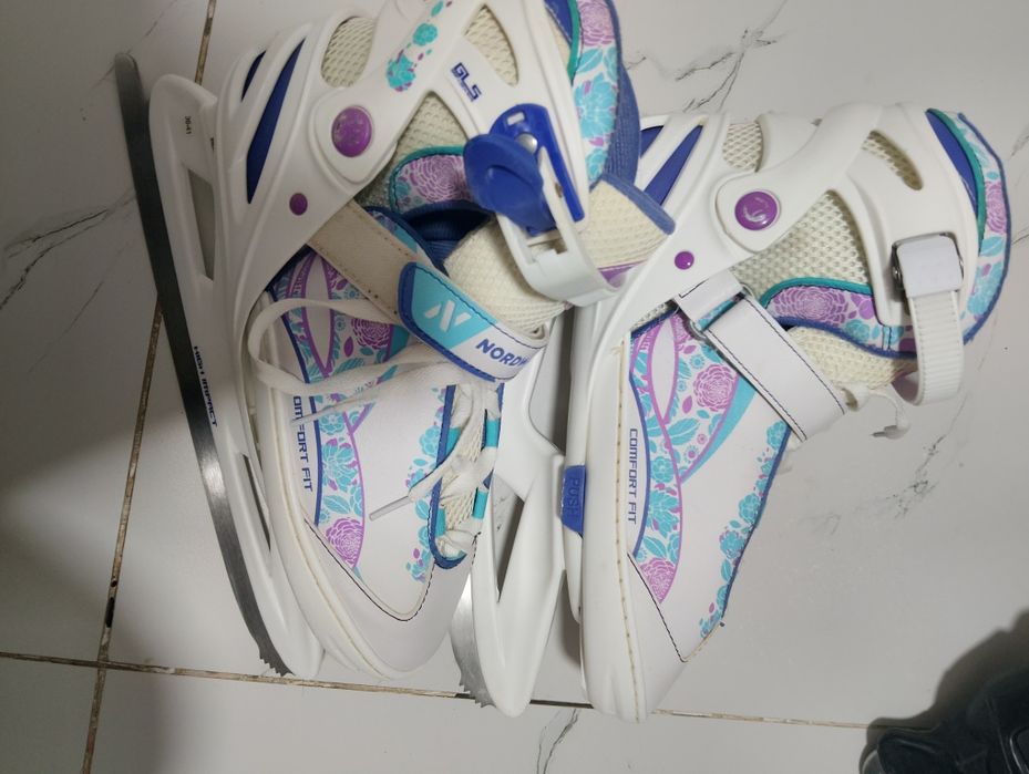 Продам коньки б/у