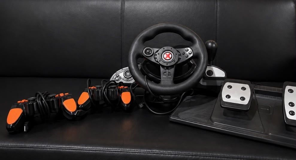 Игровой руль X-Game FT38B состояние идеальное, всё отлично работает