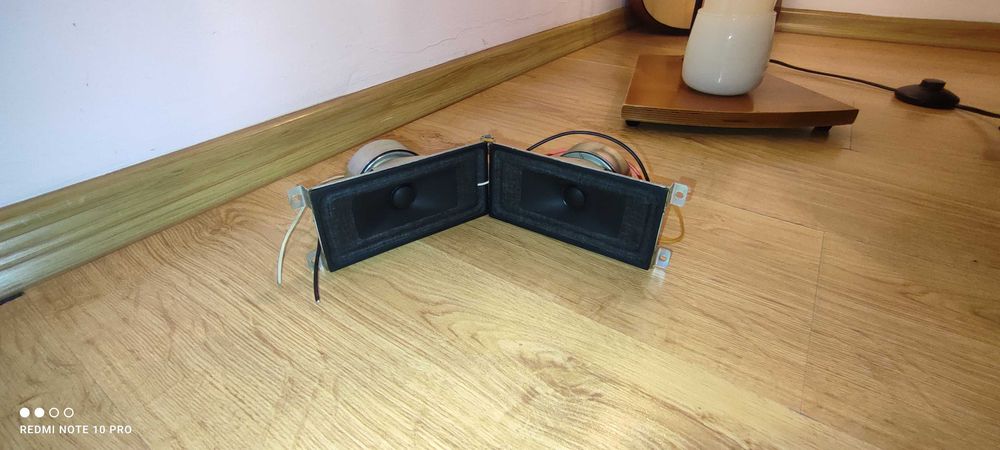 Vand difuzoare de 10W ca NOI