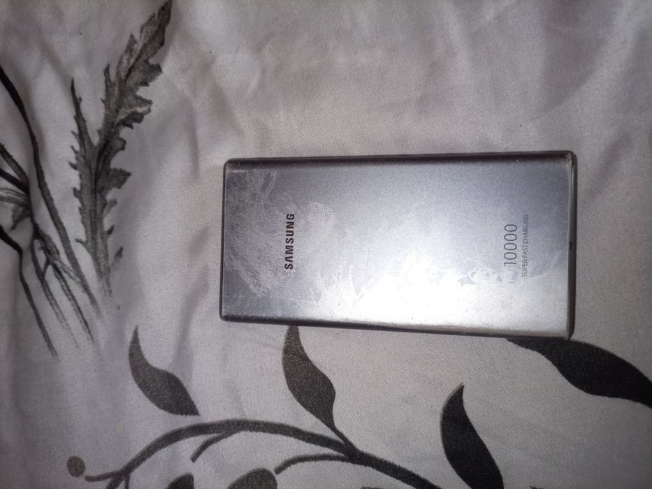 Baterie externă 1000