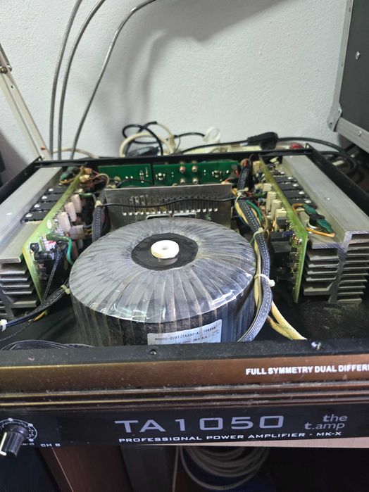 Vand amplificator profesional de putere the t.amp 1050 mk-x